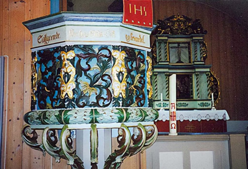 Østsinni Church Pulpit